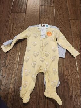Girls Carters Size 3m 2 Pack Sleeper